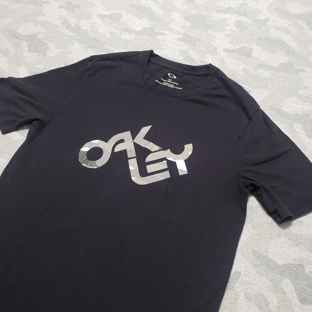 Oakley Shirt Mens Small Black Short Sleeve Camo Spell Out